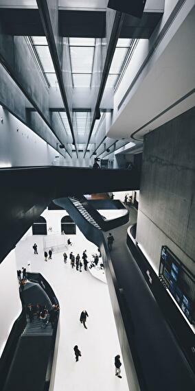 Visite régulière autour des expositions