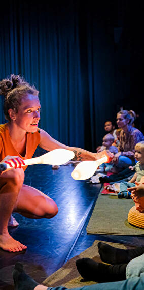 Contemporary circus: Be Kind