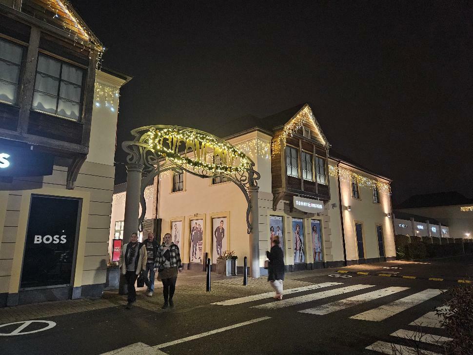 St-Nicolas Designer Outlet Luxembourg