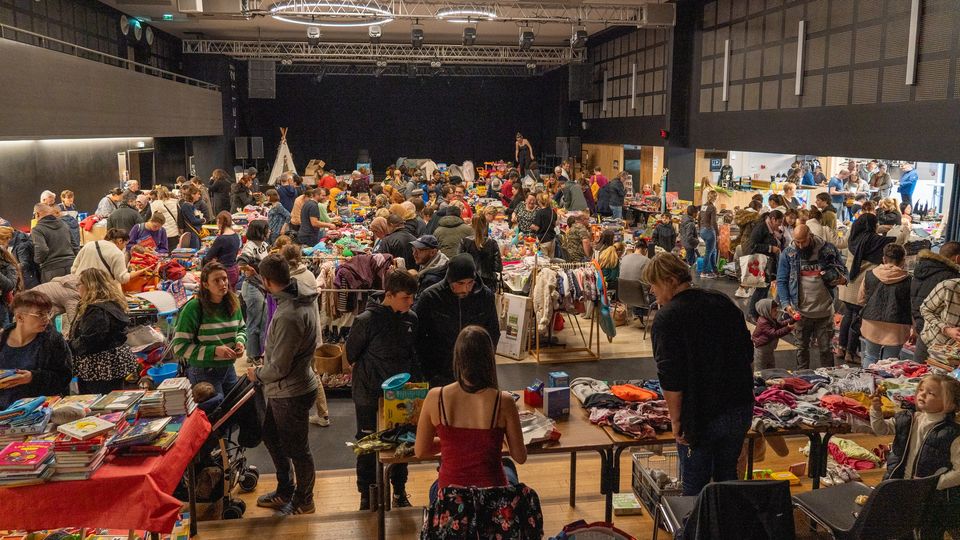 Bourse aux jouets et vide-dressing