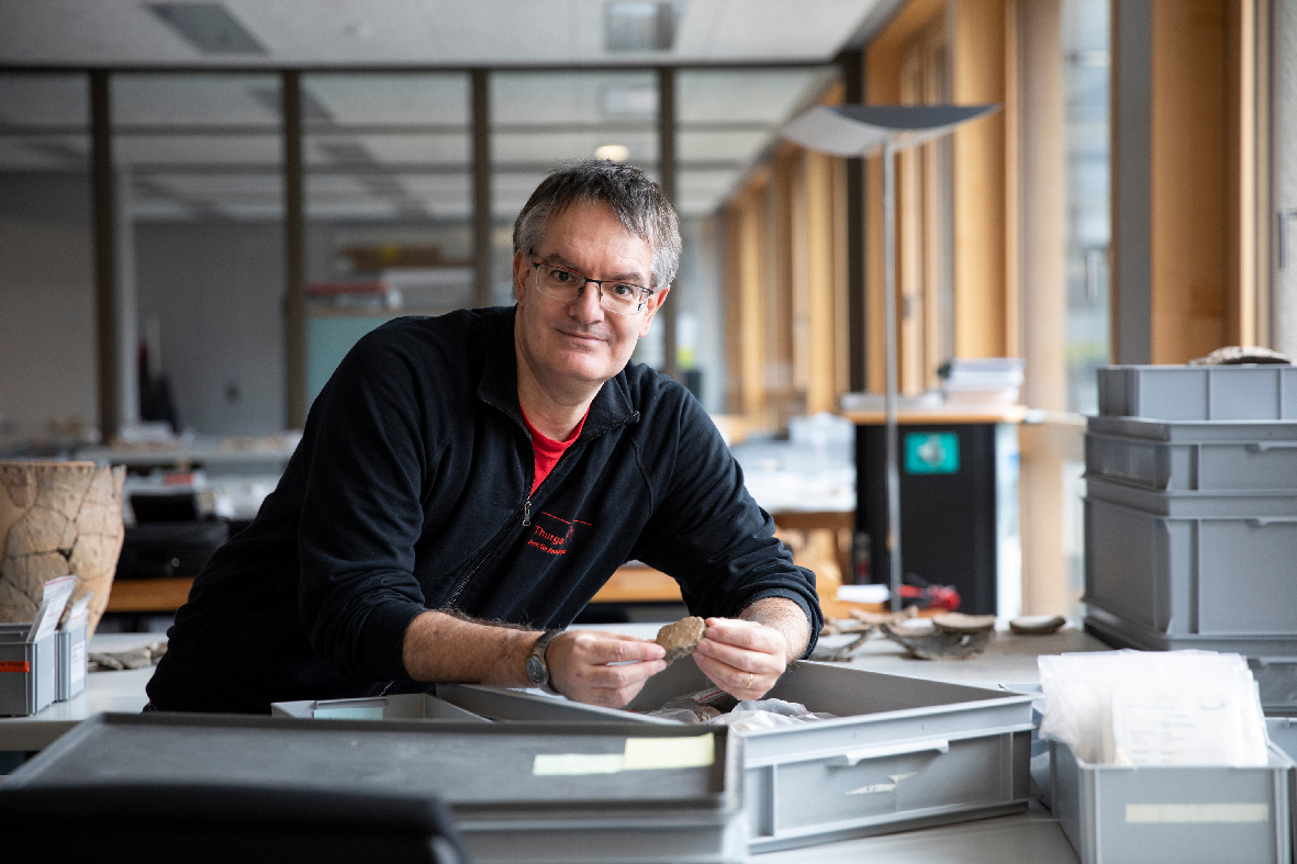 Conférence : Sites lacustres en Suisse – Cuisses de grenouille, truffes & ténia du poisson